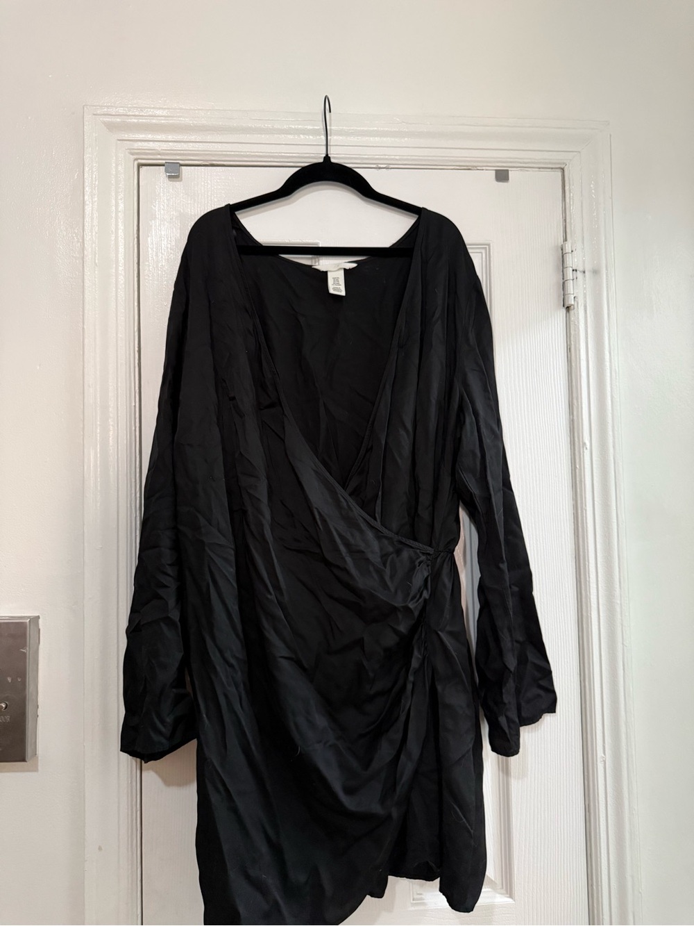 H & M wrap around black dress